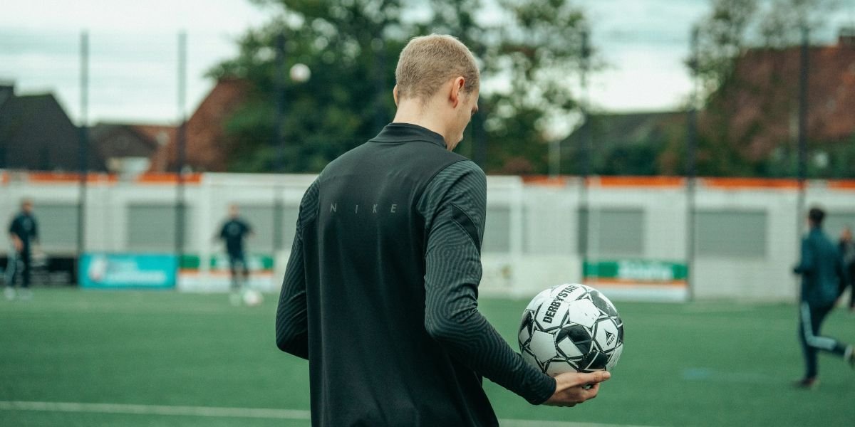 How Public Opinion Shapes Odds